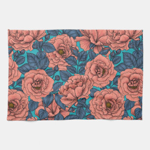 Rosenrosen mit blauen Blätter auf blau Geschirrtuch