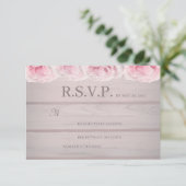 Rosenrosen Rustikaler Chic Floral Wedding RSVP Einladung (Stehend Vorderseite)