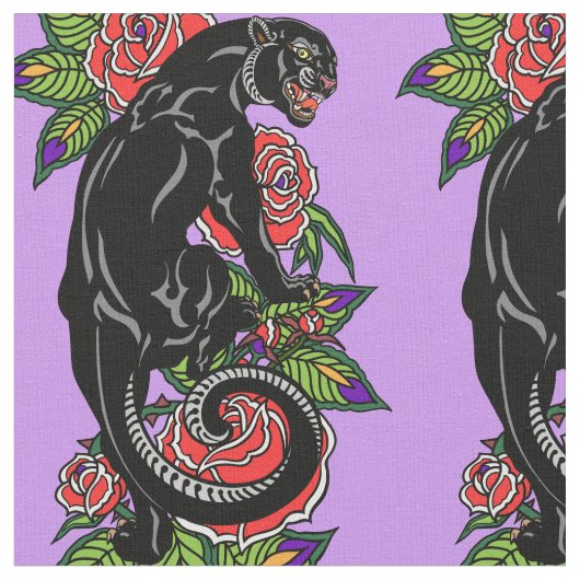 Rosenschwarzer Panther und blühende Rose Stoff (Nahaufnahme)