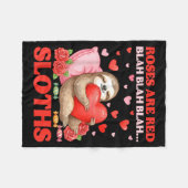 Roses Are Red Blah Sloths Valentine Cute Animal Lo Fleecedecke (Vorderseite (Horizontal))
