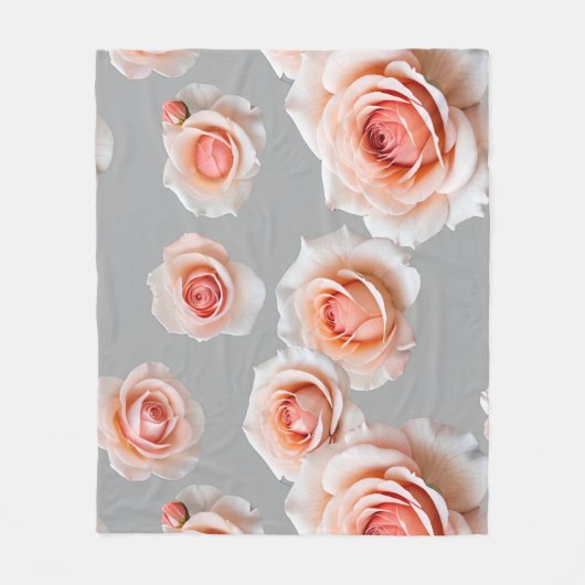 Roses In Shades Of Peach And Coral Scattered Fleecedecke (Vorderseite)