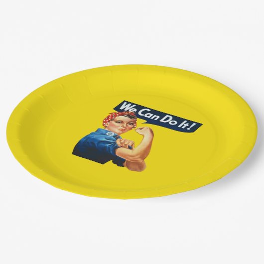 Rosie the Riveter (Ikonisches Poster) (Wir können Pappteller (Schrägansicht)