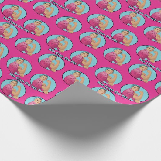 Rosie the Riveter Pattern Geschenkpapier (Ecke)
