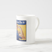 Rosie the Riveter: Starke Frauen Empowerment Porzellantasse (Vorderseite Rechts)