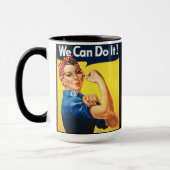 Rosie the Riveter/Wir können es tun/wohlhabende Fr Tasse (Links)