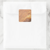 Rostfarbener Granitfelsen Quadratischer Aufkleber (Tasche)