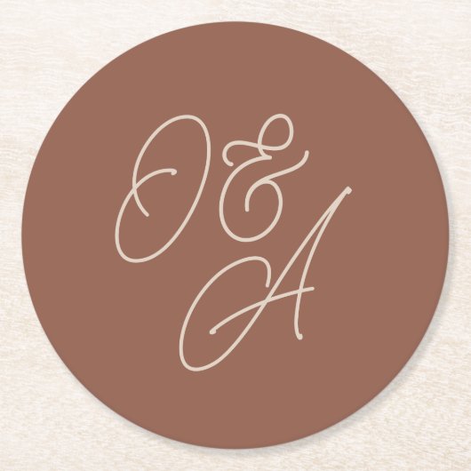 Rostrot | Oversified Script Monogram Wedding Runder Pappuntersetzer (Vorderseite)