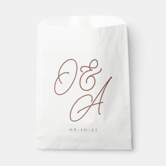 Rostrot | Script Watermark Monogram Wedding Geschenktütchen (Vorderseite)