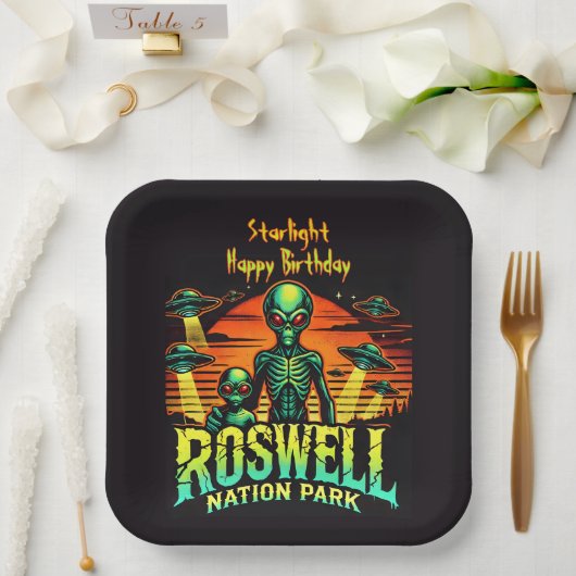 Roswell Park: Wohin UFOs schweben! Pappteller (Hochzeit)