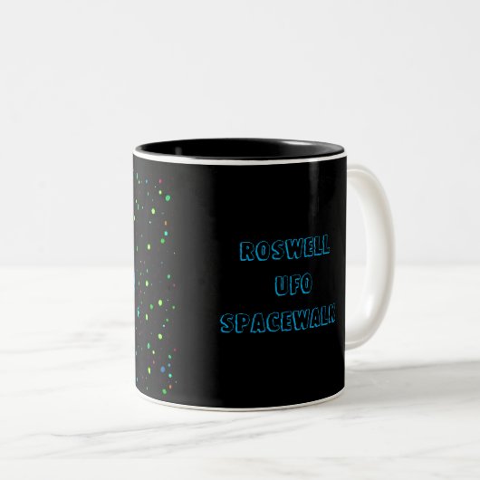 Roswell Spacewalk Wormhole, Aquamarines UFO mit TE Zweifarbige Tasse (VorderseiteRechts)