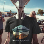 Roswell UFO Space Ship New Mexico T-Shirt<br><div class="desc">Dieses Design kann durch Auswahl der Option Design bearbeiten personalisiert werden. Sie können auch auf andere Gegenstände übertragen. Kontaktieren Sie mich unter colorflowcreations@gmail.com oder nutzen Sie die Chat-Option oben auf der Seite, wenn Sie dieses Design auf einem anderen Produkt haben möchten oder Hilfe bei diesem Design benötigen. Sehen Sie mehr...</div>