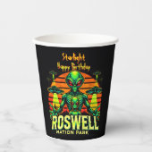 Roswell's Cosmic Getaway erwartet Sie! Pappbecher (Vorderseite)