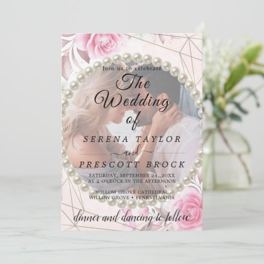 Rosy Elegant Vellum Overlay Einladung zur Hochzeit (Stehend Vorderseite)
