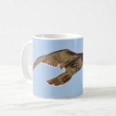 Rot angebundener Falke im Flug Kaffeetasse (Vorderseite Links)