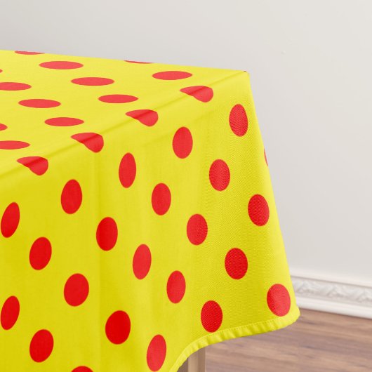 Rot auf gelben Punkten Musterdesign Tischdecke