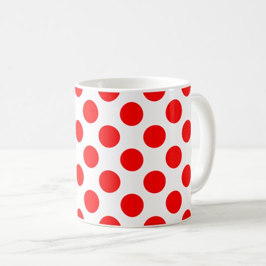 Rot auf weißem Polka Dots Muster Kaffeetasse (VorderseiteRechts)