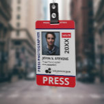 Rot-Blau-Foto und Logo-Pressekennung Ausweis<br><div class="desc">Vertikal drücken Sie die ID mit rot und blau als Akzent Farben. Fügen Sie Foto,  Logo,  Name,  Titel,  ID-Nummer und mehr hinzu.</div>