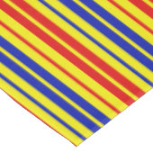 Rot Blau Gelb Streifen Muster Design Tischdecke (Schrägansicht)