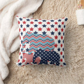 Rot, Blau und Weißes Kissen (Decke)