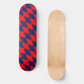 Rot-blaues Harlekin-Karo-Design Skateboard (Vorderseite)