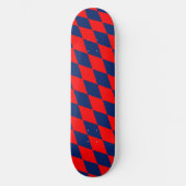 Rot-blaues Harlekin-Karo-Design Skateboard (Vorderseite)