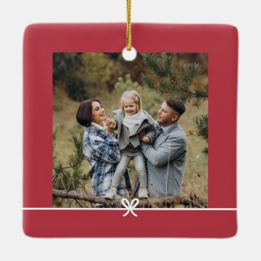 Rot | Einfaches Minimal Bow-Foto Keramikornament (Rückseite)
