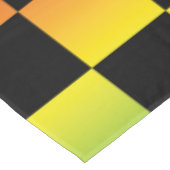 Rot-Gelb-grüne Rasta Ombre Checked Tischdecke (Schrägansicht)