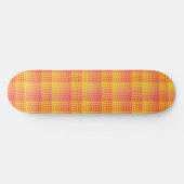 Rot Gelb Karo abstraktes Muster Skateboard (Horizontal)