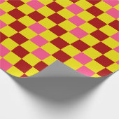 Rot Gelb Rosa Kariertes Musterdesign Geschenkpapier (Ecke)