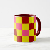 Rot Gelb Rosa Karomuster Design  Tasse (VorderseiteRechts)