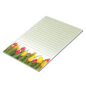 Rot-Gelb-Tulip-Blume Grüner Hintergrund Notizblock (angewinkelt)