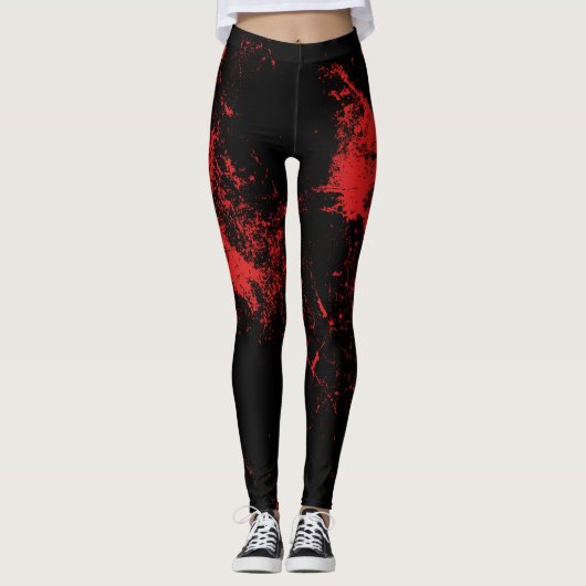 Rot gespritztes Schwarzes Leggings (Vorderseite)