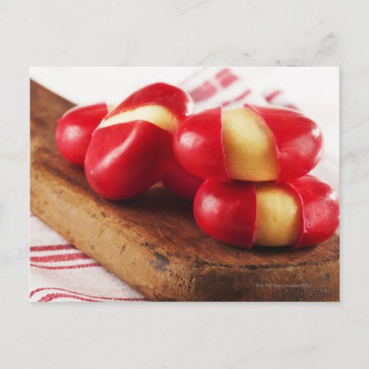 Rot gestreiftes Teetuch im Hintergrund. Postkarte (Vorderseite)