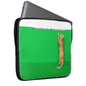 Rot getigerte Katze zerreißt Papiertasche für Lapt Laptopschutzhülle (Vorne Rechts)