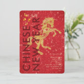 Rot Gold Glitter Pferd Mondneujahrsfeier Einladung (Stehend Vorderseite)