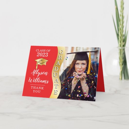 Rot | Gold Graduate Wave Grad Cap Foto Dankeskarte (Vorderseite)