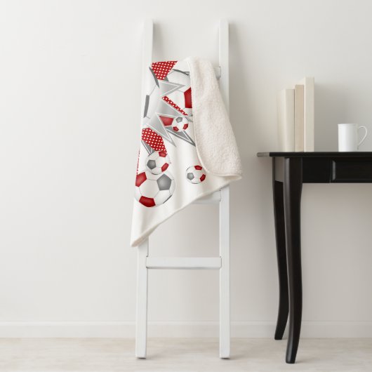 Rot graue Mädchen Sport Fußball Bälle Sterne Sherpadecke (Beispiel)