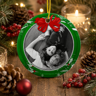 Rot Grüne Holly-Schleife 1. Weihnachtsfoto Keramik Ornament