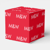 Rot mit weißem Monogramm anpassen Geschenkschachtel (Rückseite)