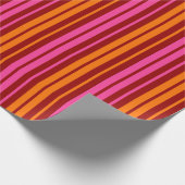 Rot Orange Pink Vertikale Streifen Design Geschenkpapier (Ecke)