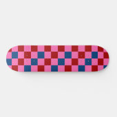 Rot Pink Blau Kariertes Musterdesign Skateboard (Horizontal)