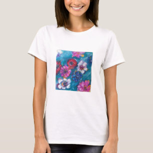 ROT PINK WEISSE, FARBHAFTE BLUME IN BLAU T-Shirt