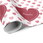 Rot + rosa Herzmuster mit Name Valentinstag Geschenkpapier (Rolleneckpunkt)