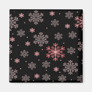 Rot/Rosa Schneeflocken im Schwarzen Wintersaisonma Magnet