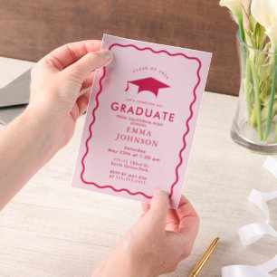 Rot-Rosa-Vintage Elegant Graduation Party Pergament Einladungen