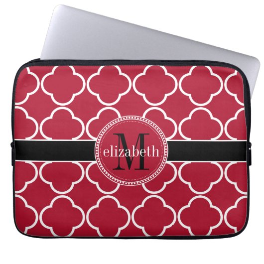 Rot | Schwarz | Monogram, White Quatrefoil Closed Laptopschutzhülle (Vorderseite)