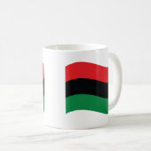 Rot-, Schwarz- und Grüne-Flagge Kaffeetasse (VorderseiteRechts)
