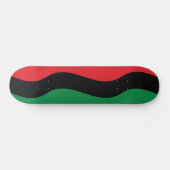 Rot-, Schwarz- und Grüne-Flagge Skateboard (Horizontal)