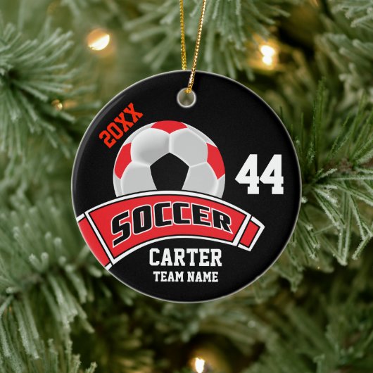 Rot, Schwarz und Weiß personalisieren Fußball ⚽ Keramik Ornament (Baum)