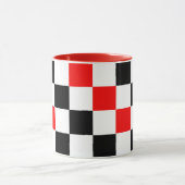 Rot Schwarz Weiß kariertes Musterdesign Tasse (Zentrum)